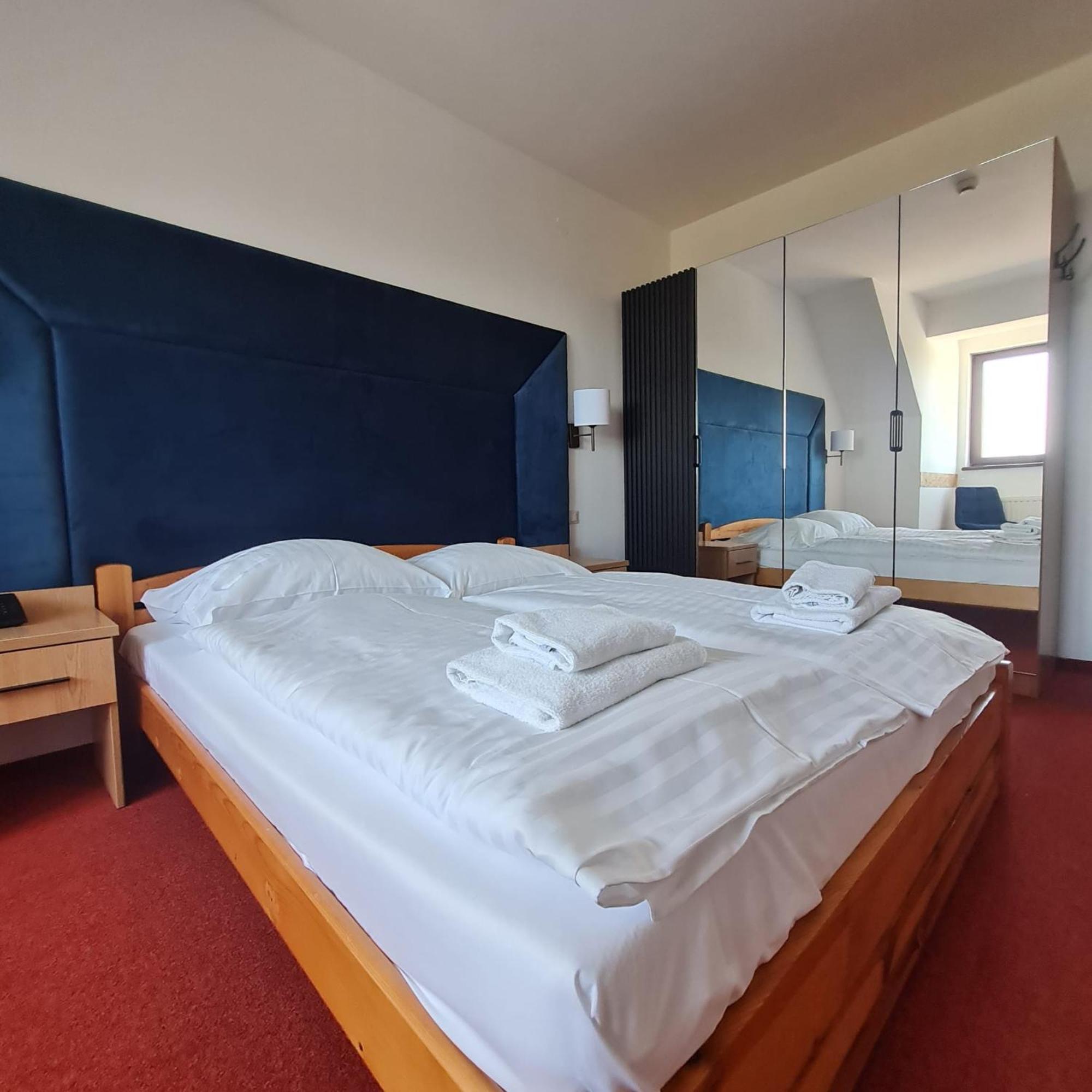 Ski Hotel Piwniczna-Zdroj Екстер'єр фото