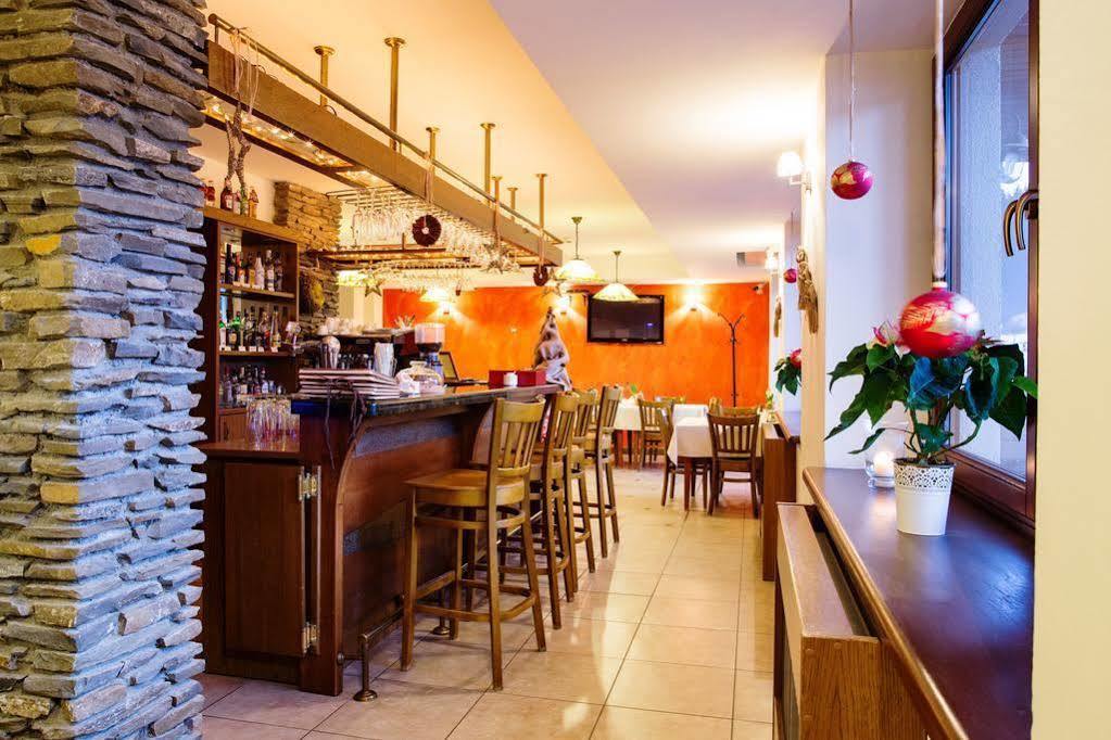 Ski Hotel Piwniczna-Zdroj Екстер'єр фото